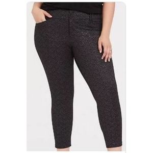 TORRID Studio Signature Premium Ponte Stretch Ankle Skinny Pant Chevron Sparkle